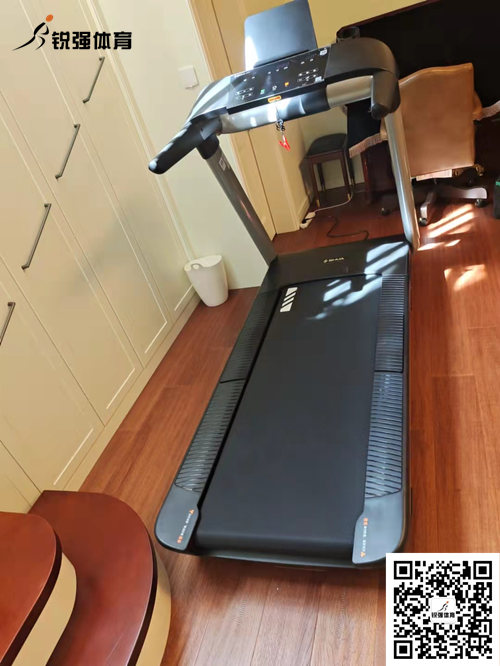 耀世娱乐体育济南省体旗舰店客户-跑步机T6700-T3
