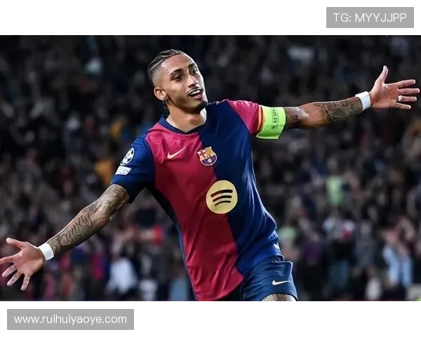 拉菲尼亚在欧冠赛场持续提升,13球创下历史新纪录引发关注 拉菲尼亚在欧冠赛场持续提升,13球创下历史新纪录引发关注