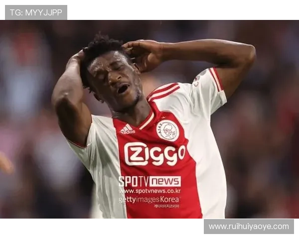 库杜斯：从中场新星到前场核心的角色进化分析