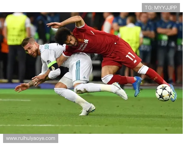 拉什福德与维尼修斯:边锋进化的两种路径对比 拉什福德与维尼修斯:边锋进化的两种路径对比